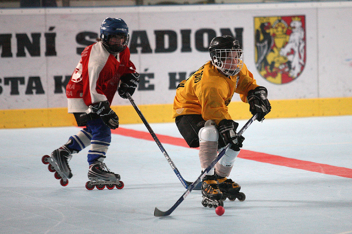 Na zimním stadionu v Kutné Hoře si to v sobotu rozdají mladší žáci v in-line hokeji