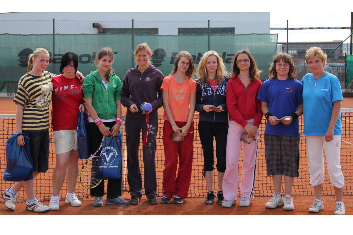 Na kurtech v Uhlířských Janovicích sehráli první ročník tenisového turnaje "Verner Cup"
