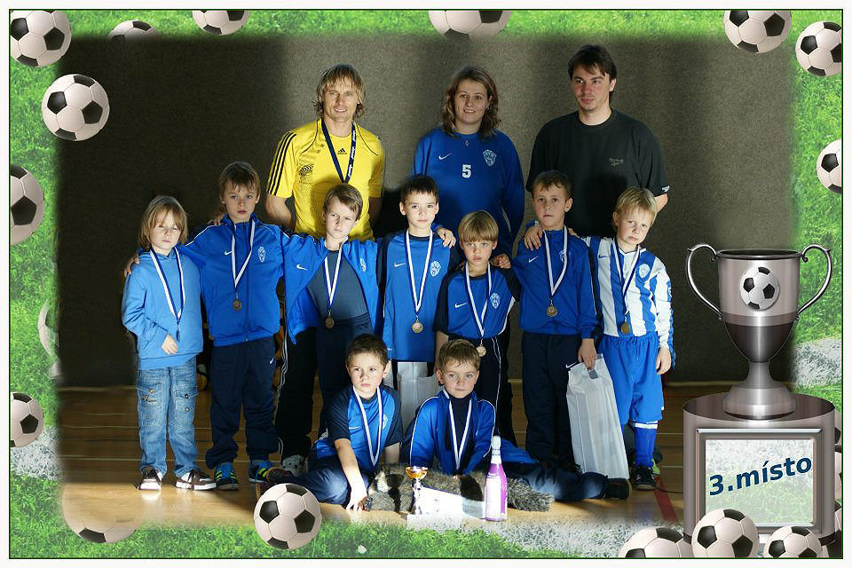 Nejmladší fotbalisté domácí FK Čáslav vybojovali bronzové medaile