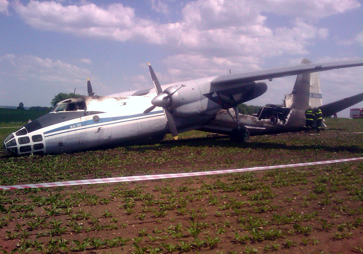 Ruské letadlo Antonov havarovalo při přístání na čáslavské základně