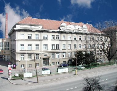 Nemocnice v Čáslavi se dočká dalších úprav, chystá se propojení hlavní budovy s LDN