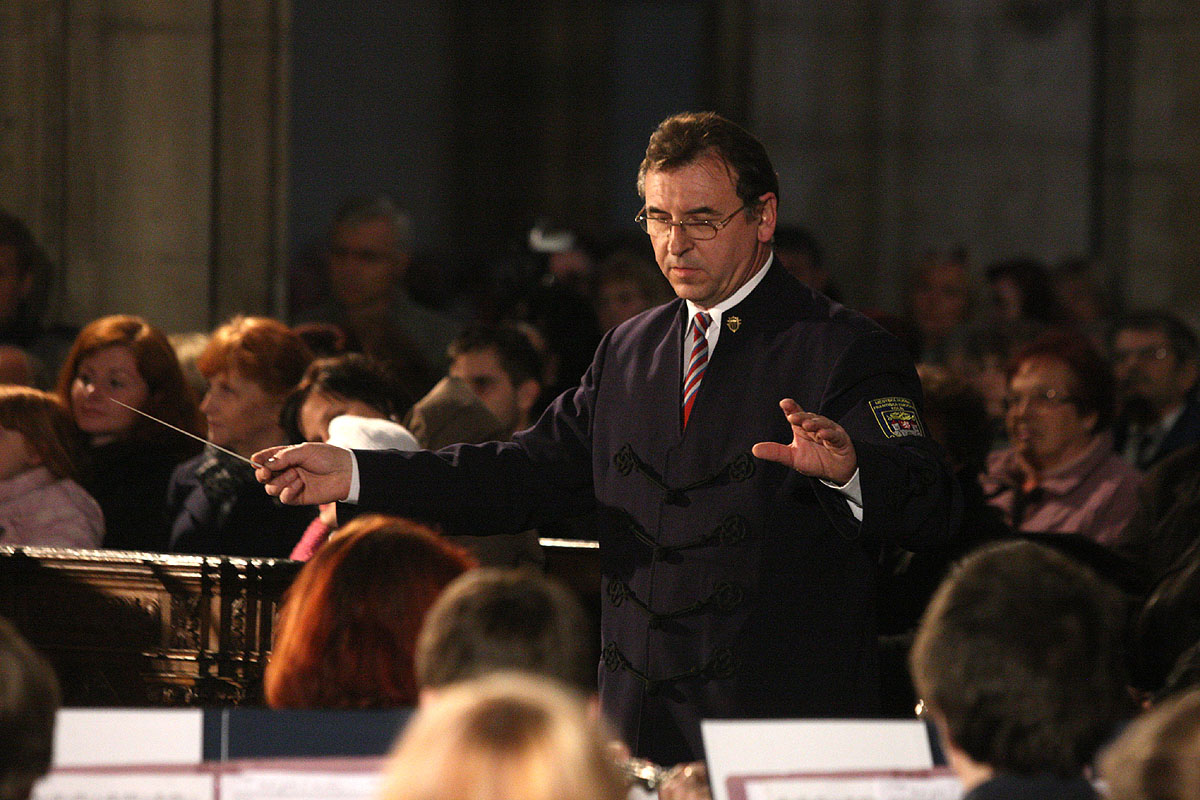 Kolínský dechový orchestr spolu s hosty připravil skvělý koncert v chrámu sv. Barbory