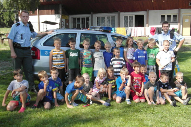 policisté besedovali s dětmi fotbalového oddílu Sparta Kutná Hora
