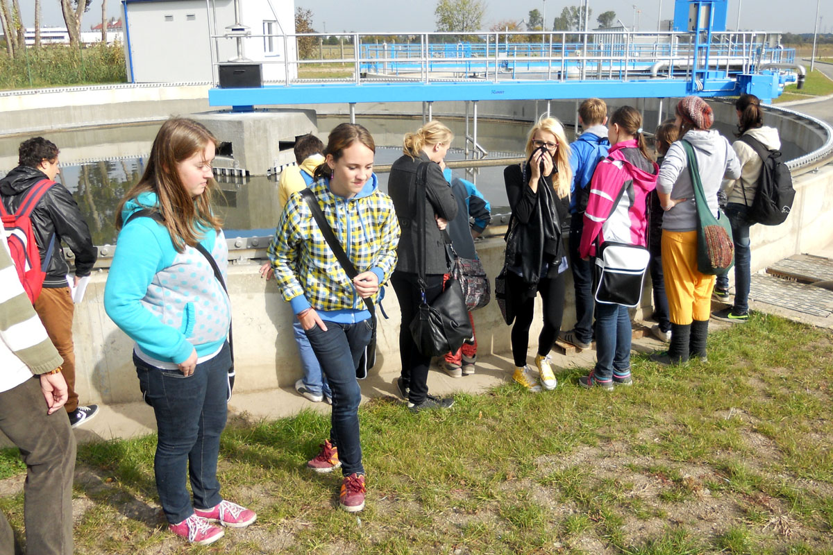 Žáci devátých tříd navštívili čistírnu odpadních vod a úpravnu pitné vody