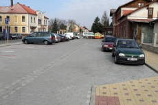 Průtahy v jednání ze strany ČD pozdržely rozšíření parkoviště u železniční stanice v Čáslavi