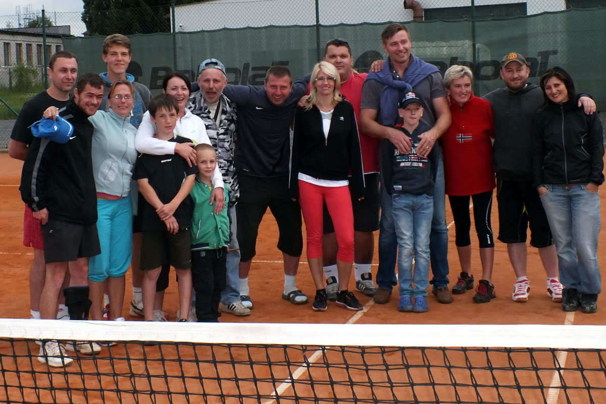 Foto: V tenisovém turnaji Verner Cup kraloval „černý kůň“, pár Brandejský - Verner