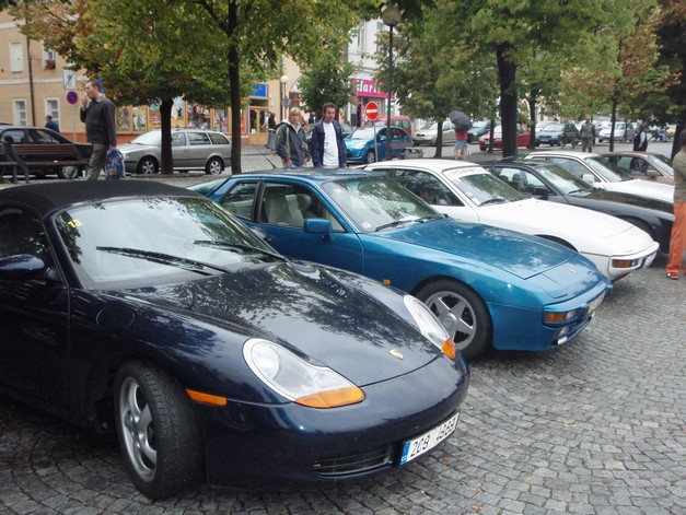 Příznivci vozů legendární značky Porsche si dali dostaveníčko v Čáslavi