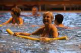 5G6H0491: Foto: V kutnohorském bazénu pod vedením Karly Fialové utužili fyzickou kondici