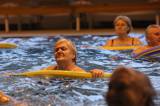 5G6H0501: Foto: V kutnohorském bazénu pod vedením Karly Fialové utužili fyzickou kondici