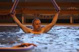 5G6H0553: Foto: V kutnohorském bazénu pod vedením Karly Fialové utužili fyzickou kondici