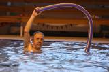 5G6H0557: Foto: V kutnohorském bazénu pod vedením Karly Fialové utužili fyzickou kondici
