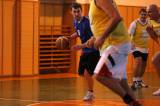5G6H8441: Na palubovku se vrátili bývalí basketbalisté Kutné Hory, sehráli přátelský zápas s Mělníkem