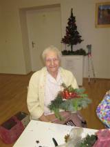 IMG_0401: S vánoční výzdobou kutnohorské nemocnice pomáhá jak personál, tak pacienti