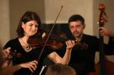 5G6H3813: Foto: Bouřlivý potlesk zakončil "Adventní koncert" Kutnohorského komorního orchestru