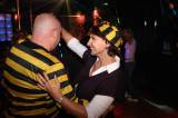 5G6H6333: Foto: Na erotické párty v Jámě se slavily narozeniny, gratulovali i trestanci!