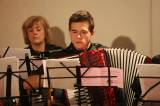5G6H7181: Akordeonový soubor vystoupil s Vánočním koncertem v klášteru sv. Voršil