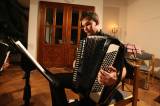 5G6H7238: Akordeonový soubor vystoupil s Vánočním koncertem v klášteru sv. Voršil