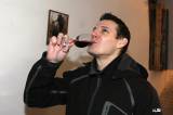 5G6H0437: Kutnohorští vinaři začali ručně lisovat letošní slámové víno