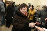 5G6H0573: Kutnohorští vinaři začali ručně lisovat letošní slámové víno