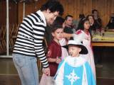 DSCF0082: Foto: Sylva a František z divadélka Kůzle si s dětmi zazpívali, ale i zasoutěžili