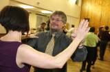 5G6H0337: Foto: Taneční pro dospělé skončily spojeným společenským večerem všech kurzů