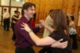 5G6H0374: Foto: Taneční pro dospělé skončily spojeným společenským večerem všech kurzů
