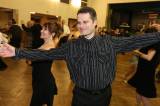 5G6H0403: Foto: Taneční pro dospělé skončily spojeným společenským večerem všech kurzů
