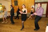 5G6H0429: Foto: Taneční pro dospělé skončily spojeným společenským večerem všech kurzů
