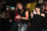 5G6H3998: Foto: Ženy a dívky v restauraci Palma dostal do varu striptér Max