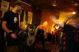 DSC_8804_resize: Foto: V hudebním klubu Česká 1 si v sobotu večer užívali fanoušci metalu a punku