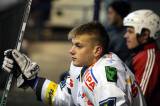 5G6H5539: Foto: Fotbalisté FK Čáslav vyrazili na led, rozdali si to v hokejovém zápase