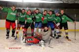 5G6H5621: Foto: Fotbalisté FK Čáslav vyrazili na led, rozdali si to v hokejovém zápase