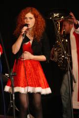 5G6H3243: Foto: Christmas Brassband rozjel v Pivovárku parádní vánoční mejdan
