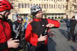 5G6H8623: Foto: Cyklisté si symbolicky připili a jako každý rok vyrazili na Sion