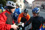 5G6H8644: Foto: Cyklisté si symbolicky připili a jako každý rok vyrazili na Sion