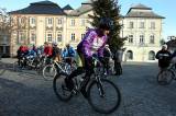 5G6H8679: Foto: Cyklisté si symbolicky připili a jako každý rok vyrazili na Sion