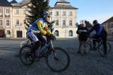 5G6H8699: Foto: Cyklisté si symbolicky připili a jako každý rok vyrazili na Sion