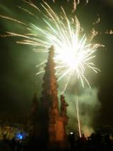 PC140029: Také Čáslaváci na Nový rok slavili na Náměstí Jana Žižky z Trocnova ohňostrojem