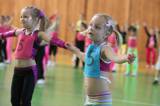 5G6H7612: Foto: Děvčata bojovala v tělocvičně Gymnázia Jiřího Ortena ve Velké ceně Kutné Hory