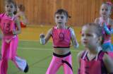 vc102: Foto: Děvčata bojovala v tělocvičně Gymnázia Jiřího Ortena ve Velké ceně Kutné Hory
