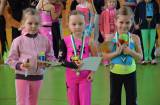 vc106: Děvčata z Fit studia Jitky Brachovcové v domácích závodech vybojovala osmnáct medailí