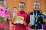 vc110: Foto: Děvčata bojovala v tělocvičně Gymnázia Jiřího Ortena ve Velké ceně Kutné Hory
