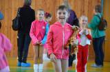 vc113: Foto: Děvčata bojovala v tělocvičně Gymnázia Jiřího Ortena ve Velké ceně Kutné Hory