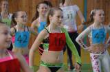 vc115: Foto: Děvčata bojovala v tělocvičně Gymnázia Jiřího Ortena ve Velké ceně Kutné Hory