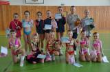 vc144: Děvčata z Fit studia Jitky Brachovcové v domácích závodech vybojovala osmnáct medailí