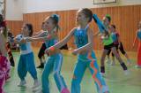 vc161: Foto: Děvčata bojovala v tělocvičně Gymnázia Jiřího Ortena ve Velké ceně Kutné Hory