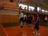 P4060043: Ve třetím ročníku Memoriálu Jiřího Schödlbauera se radovali domácí basketbalisté
