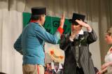 IMG_1249: Paběničtí ochotníci při premiérě hry Slaměný klobouk opět bavili zaplněnou sokolovnu