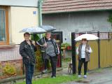 P1360159: Foto, video: Ve Vodrantech stavěli máj dvakrát, při nočním řezání přistihli hochy z Močovic