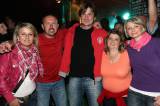 5G6H2750: Foto: Horký večer a skupina Keks vytáhly na parket v Nových Dvorech stovky tanečníků
